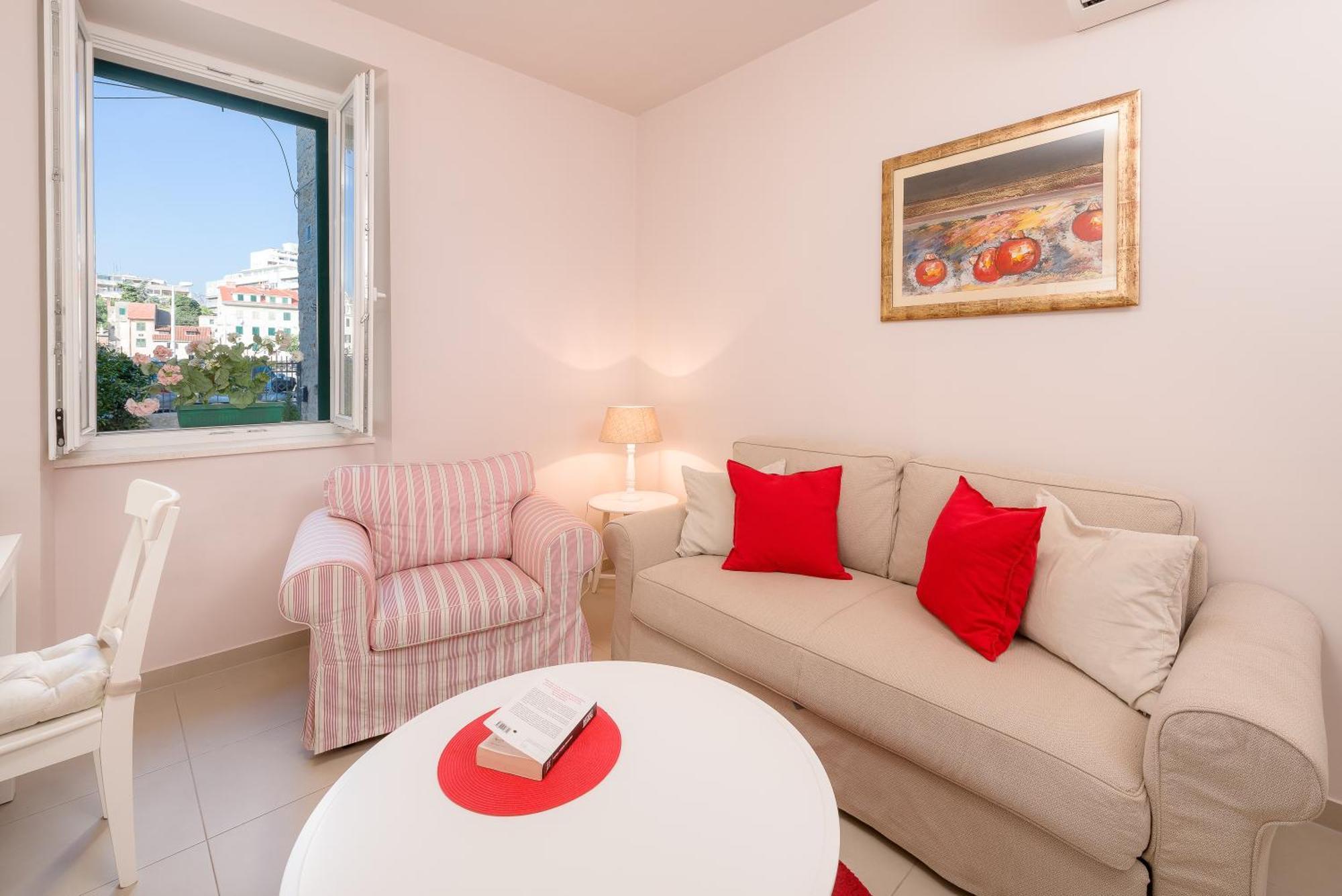 Vila Ora Split Luaran gambar