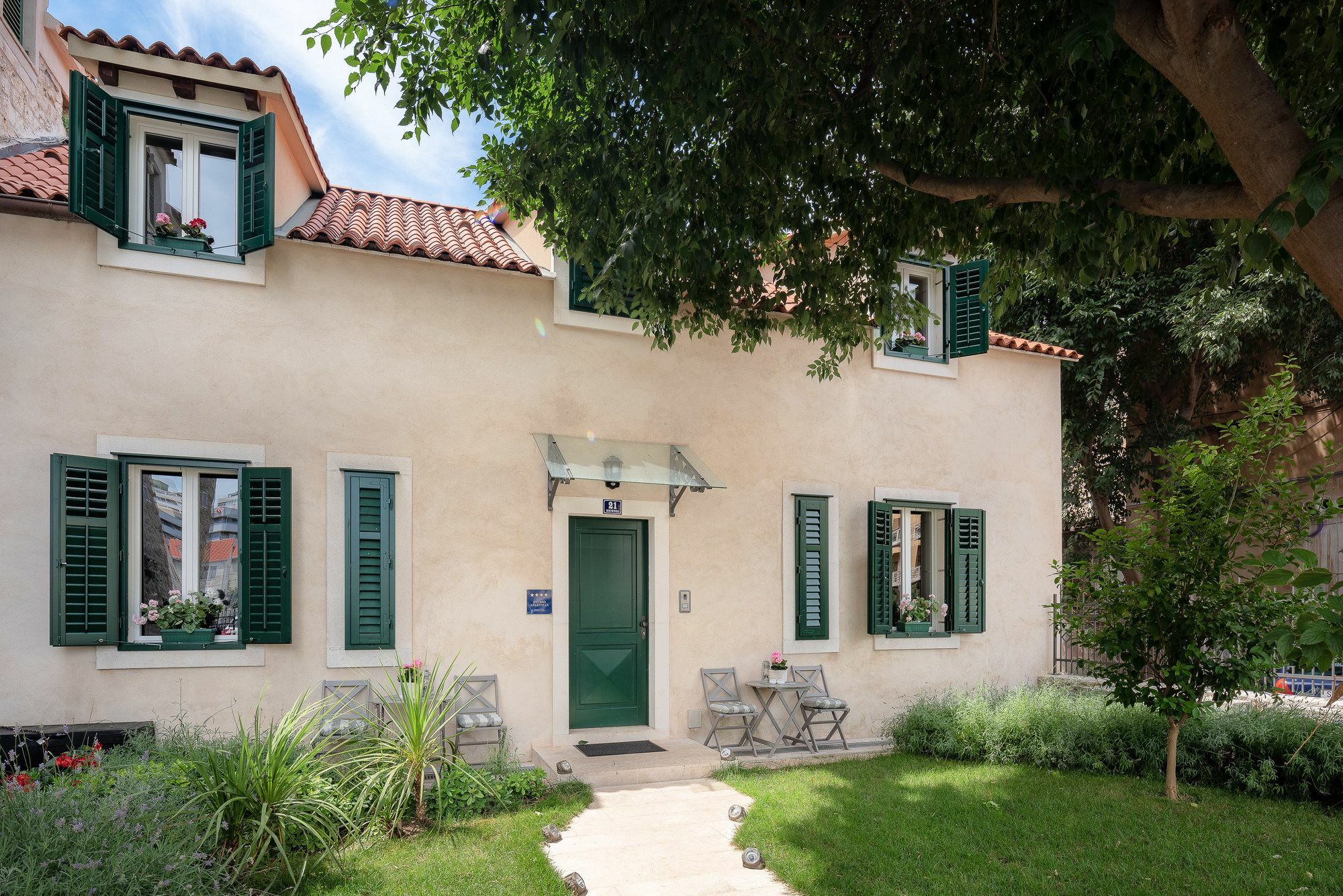 Vila Ora Split Luaran gambar